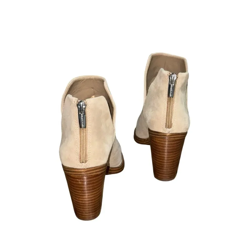 Vince Camuto Gigieta Suede V Cut Ankle Bootie Block Heel, Size 7 NWOT